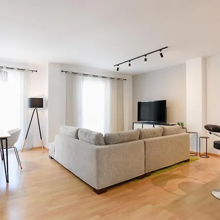 Mandraki Center Apartment