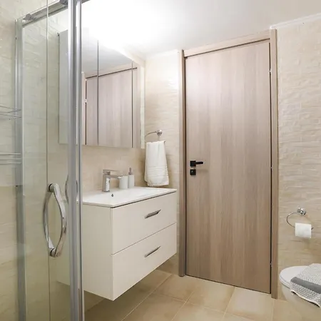 Apartment Mandraki Center