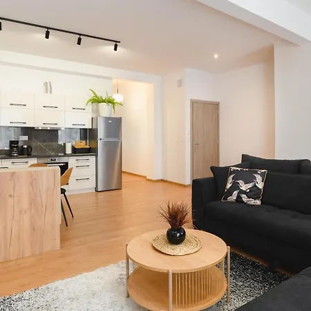 Apartment Mandraki Center